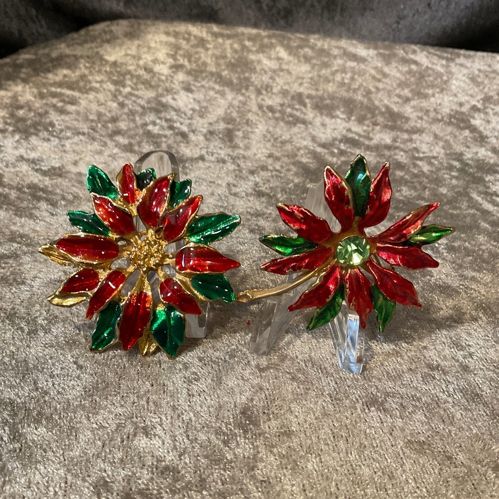 Vintage Set of 2 Christmas Holiday Pins, Poinsettia Flowers